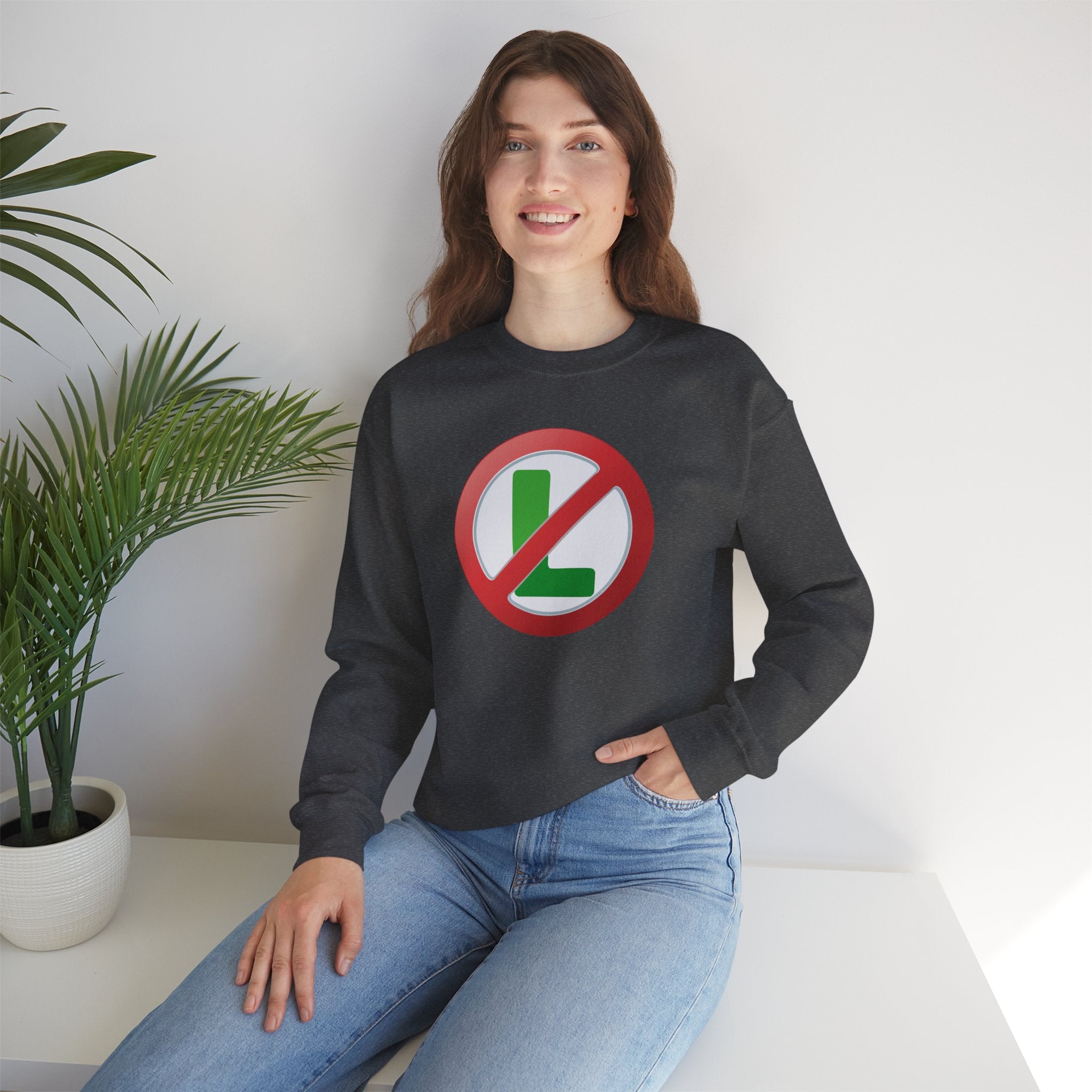 "No L" Christmas Sweatshirt | Funny Noel Pun Design